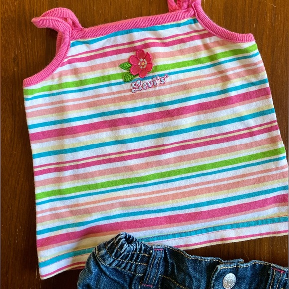 Levi's 2 Piece Set, Jeans Capris and Tank Top - 18 Months - Picture 3 of 6